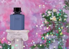 Top note;succulent red berries and juicy pear. Gucci Flora Gorgeous Gardenia Brings Pierre Et Gilles Idea Of Estrangement From Reality 2luxury2 Com