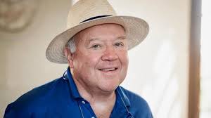 Toilet brush pioneer Donald Hay's Noosa mansion sells for $12m