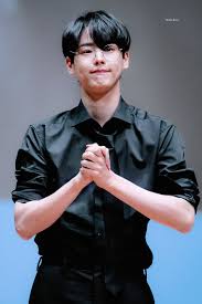 Byungchan Pics On Twitter In 2020 Victon Boy Groups Korean Idol