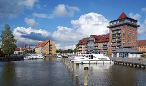 Compare hotel prices and find an amazing price for the the royal inn park hotel fasanerie neustrelitz hotel in neustrelitz. Eingebettet In Die Mecklenburgische Seenplatte