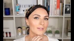 Spectators who tuned in to the royal wedding around the globe could not get enough of to achieve her smoky eye, martin said he used a chestnut eyeshadow and false lashes only on the outer edges of her lids. Meghan Markle Royal Wedding Inspired Makeup Tutorial Real Techniques Youtube