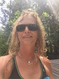 Washing clothes in the tub while traveling