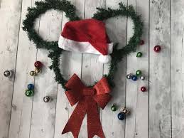 Christmas decor diy christmas diy holiday ornaments diy minnie christmas christmas crafts decorations mickey mouse christmas disney diy christmas loading. Easy Diy Disney Christmas Wreaths Monorails And Magic