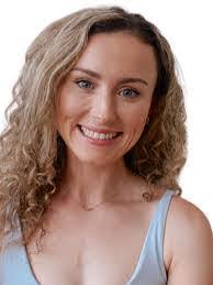 Colleen Crook's Instagram, Twitter & Facebook