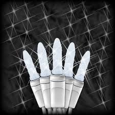 These faceted mini ice lights come in cool white with. Led Cool White Christmas Icicle Light 100 M5 Mini Led Bulbs 6 Spacing 18 15 9 Icicle Drops White Wire 120vac