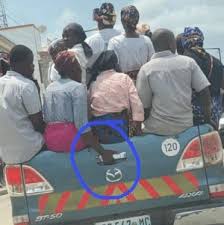 Maybe you would like to learn more about one of these? Several People Riding On Truck Multiple Several People Black Twitter Holding Truck Car Vs Stupid Dumb Eleven Riding Freshmemetemplates
