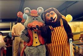 I M Remembering Chuck E Cheese My Childhood Memories Childhood Memories