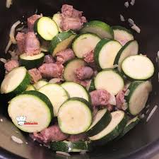 Riz Aux Chipolatas Courgettes Petits Pois Recette Cookeo Recette En 2020 Cookeo Recette Recette Ventre Plat Recette
