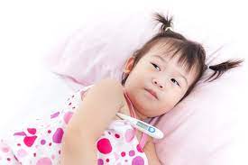 Mulai dari pola makan, istirahat, olahraga, menjaga kualiats tidur hingga melakukan medical check up rutin minimal 1 tahun sekali. Mengetahui Penyebab Dan Cara Tepat Mengatasi Demam Pada Anak Alodokter