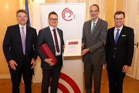 Das ist schwer vorherzusagen und hängt natürlich auch von den ressourcen und faßmann: Forderpreis Fur Medienforschung Fur Klaus Bichler Universitat Klagenfurt