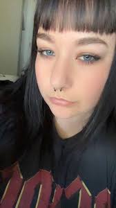 Looking for a place for myself, my boyfriend and our dog to live urgently!  Preferably close to midleton….