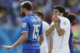 Outraged by the fact that suarez bit chiellini (who does he think he is? Wrong Suarez Abused On Twitter After Luis Suarez Bites Giorgio Chiellini Bleacher Report Latest News Videos And Highlights