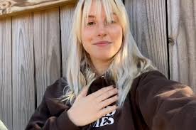 Stream hayley williams' surprise new album flowers for vases / descansos. Surprise There S A New Hayley Williams Album