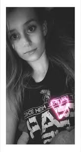 Introduction of a single mom in a dating group