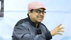 Akan menerima banyak jasa dan kehormatan. Haikal Hassan Dipolisikan Publik Mimpi Bertemu Rasulullah Kok Dilaporin