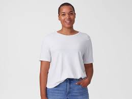 Our performance tees are ready for any workout with technology features like moisture. Best Women S T Shirt Brands 2019 Universal Standard Everlane More