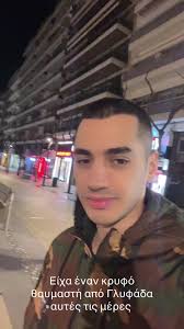 Με τον @Sotospapp Sotiris Papageorgiou το καλοκαίρι θα πάμε στην  @Bluelakenaupaktos στο Sunday party και θα ζήσουμε το #greekdream σε  #summeredition τρίβοντας στην μούρη όλων τα #sixpack που έχουμε ...