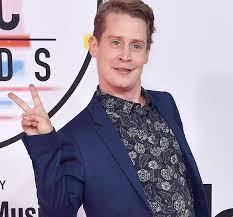 Последние твиты от macaulay culkin (@incredibleculk). Macaulay Culkin Smosh Wiki Fandom