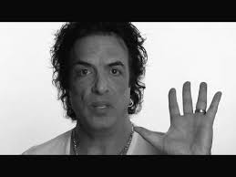 Paul Stanley: “I'm not paid to complain'