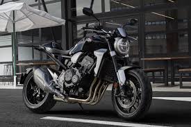 Marek rebuilt the engine completely grzegorz explained, but that process always sounds easier than it is. 2018 Honda Cb1000r Neo Sports Cafe Is A Guaranteed Head Turner Man Of Many