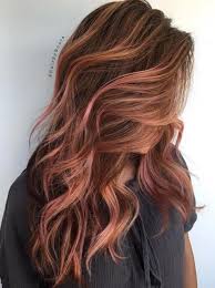 Caramel And Pastel Pink Balayage Hair Sac Renkleri Orta Uzunlukta Sac Stilleri Sac Guzelligi