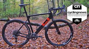 Compared to the previous r96, it boasts a 25% stiffer bottom bracket, an 11% frame drag reduction, improved geometry, and a weight reduction of 880 grams. Best Gravel Bikes Fun And Fast Adventure Bikes For Your Next Off Road Ride Cyclingnews