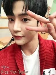 If you are watching she would never know and have watched extraordinary you, you maybe will have noticed a familiar face?sf9 's rowoon is the lead actor of these two dramas and this actress has acted with him twice. Sf9 Rowoon Sf9 Rowoon Sf9 Selfie