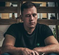 Ловец болгарской сборной по квиддичу. Viktor Pesta Sa Vyjadril K Jeho Zrusenemu Zapasu A K Ochoreniu Na Covid 19 Mma Fanatik Mma Magazin O Bojovych Sportoch