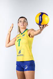 Rosamaria montibeller is a brazilian female volleyball player. Versatile Rosamaria Delivers When It Counts Volleyballworld Com