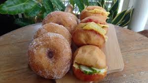 Resep kue bulat yakni donat kentang mulai banyak peminatnya saat ini. Resepi Donut Kampung Dan Resepi Burger Malaysia Lembut Dan Gebu Tanpa Telur Youtube
