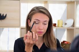 Je suis en peu fière de ce look la ;) beaucoup moins long que mon makeup de skelette! Maquillage Ange Et Demon Original A Realiser En Quelques Etapes