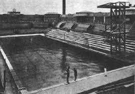 And many of the athletes at the 1900 paris games had no idea they even competed at the olympics. 1924 Olympic Swimming Pool Paris France 8000 Spectators Watched Johnny Weismuller Win 3 Gold Medals In The Piscine Swimming World Olympic Swimming Swimming