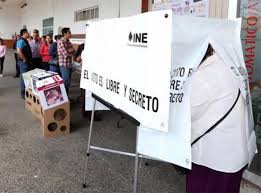 Andrea legarreta martínez hará equipo con dolores cortés y latín lover. La Capital Llama Amlo A No Tener Miedo Y Acudir A Votar