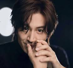 My lovely husband Jerry yan . Jeni talk to you. You know who I am. Then why  not answer me . I'm waiting here for you. I know you don't come FB.