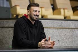 فرهاد نظری افشار؛ سرمربی جدید تیم ملی والیبال مالدیو معرفی شد - پارس فوتبال