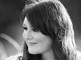 Katie Lowe's Instagram, Twitter & Facebook