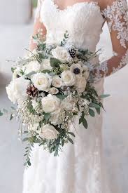 Wedding bouquets with roses and hydrangeas. 57 Innocently Beautiful White Bridal Bouquets Weddingomania