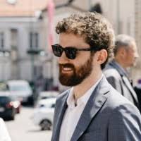 1300+ Profile mit dem Suchbegriff „Scott“