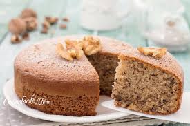 Se cercate altre ricette di torte con le noci, provate anche la golosissima torta alle mele, caramello e noci, il plumcake con noci, mandorle e carote, il per preparare la ciambella alle noci rompete le uova in una ciotola ampia, aggiungete lo zucchero e montate con le fruste elettriche fino ad ottenere. Torta Alle Noci Sofficissima E Profumata Senza Burro