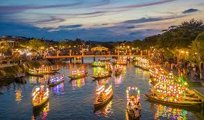 Lantern-lit streets of Hội An at night