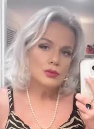 So does anyone get dates here?