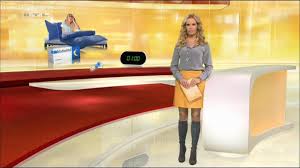 Moderatorin katja burkard ist bekannt für ihre blonde lockenpracht. Katja Burkard Caps4u 2015 12 06 01h18m47s61 Knee High Boots Style Fashion Boots