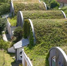 Und zwar ist das eine fashion dashbacken, den der ärmel den ersten spatenstich gemacht hat. Erdhugelhauser Der Traum Vom Wohnen Unter Der Erde Welt