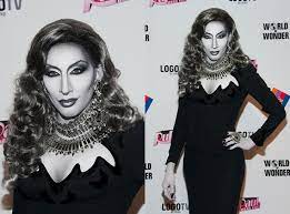 Jul 16, 2021 · detoxification, or detox, is the process of removing toxic substances from the body. Still Gagged That This Week S Runway Was Totally Inspired From Detox S Sickening Reunion Look Even If It Was Called Black White Movie Realness We All Know The Tea Rupaulsdragrace