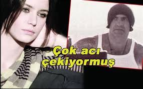 Magazin sitesi ayaklıgazete.com'un iddiasına göre bir süredir görüşmeyen çiftin ayrılık kararı aldığı ve. Beren Saat Barisabilir