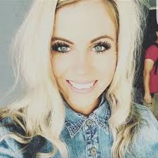 Laura Rees (@laura_caseyrees)