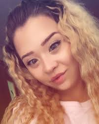 Anna Rey's Instagram, Twitter & Facebook