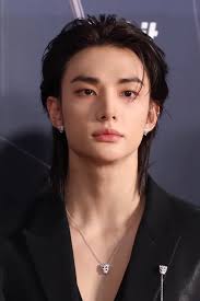 Hyunjin (Stray Kids singer) - Wikipedia