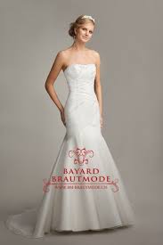 Finden sie hier ihren perfekten look. Brautmode Brig Hochzeitskleider Brautkleider Bayard Brautmode