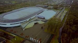 Thialf, named after thor's servant thialfi who had to race a giant, opened in 1967 as an outdoor rink. Transparant Ijs Of Beton Heerenveen Lokaal Politiek Heerenveen